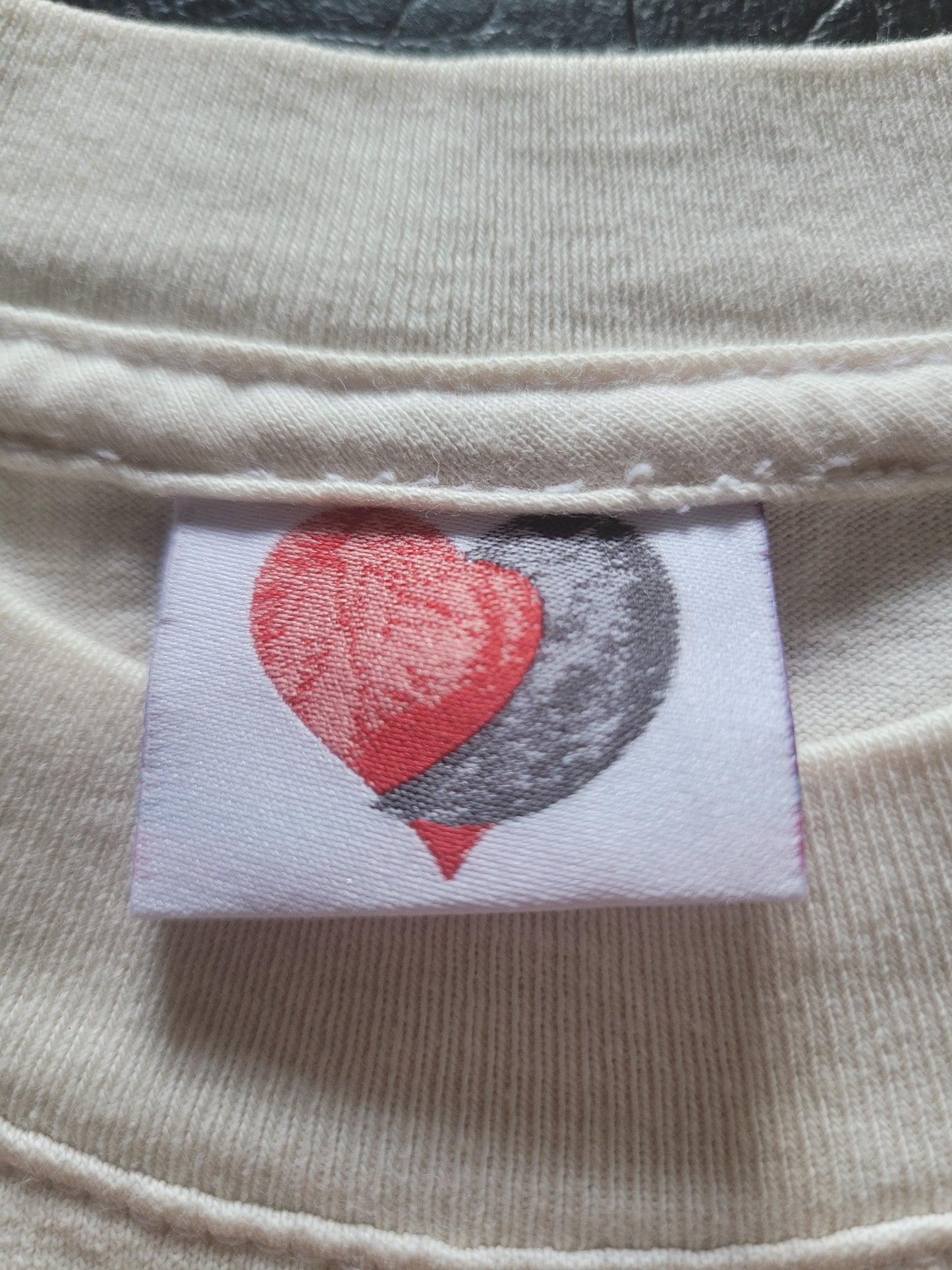 LOVE Tee